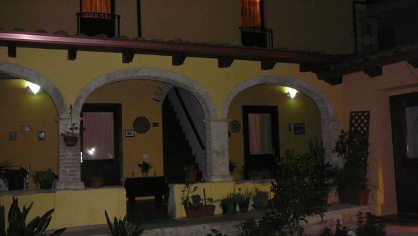B&B Gli Archi Sinnai Ngoại thất bức ảnh